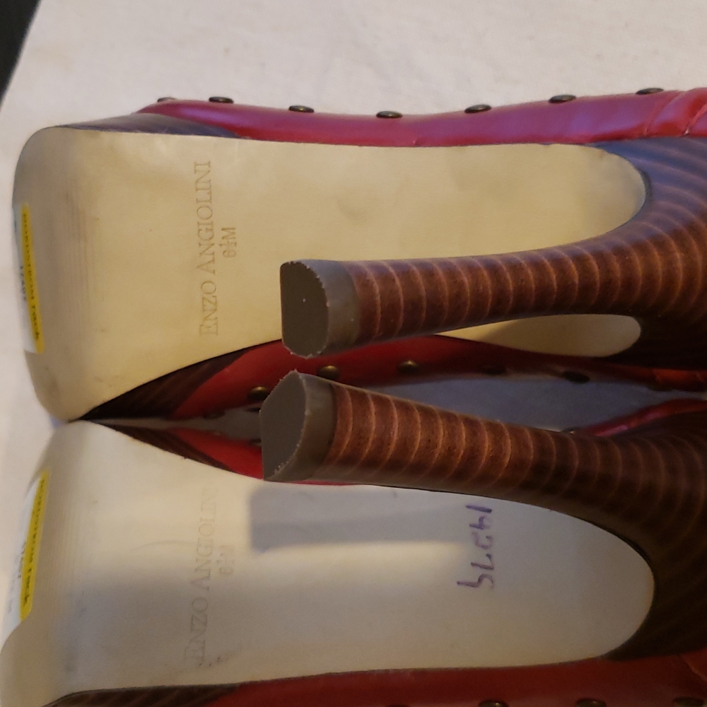 Enzo Angeolini Eabalinia Red Leather Pumps Size 6.5 NWT - Picture 5 of 5